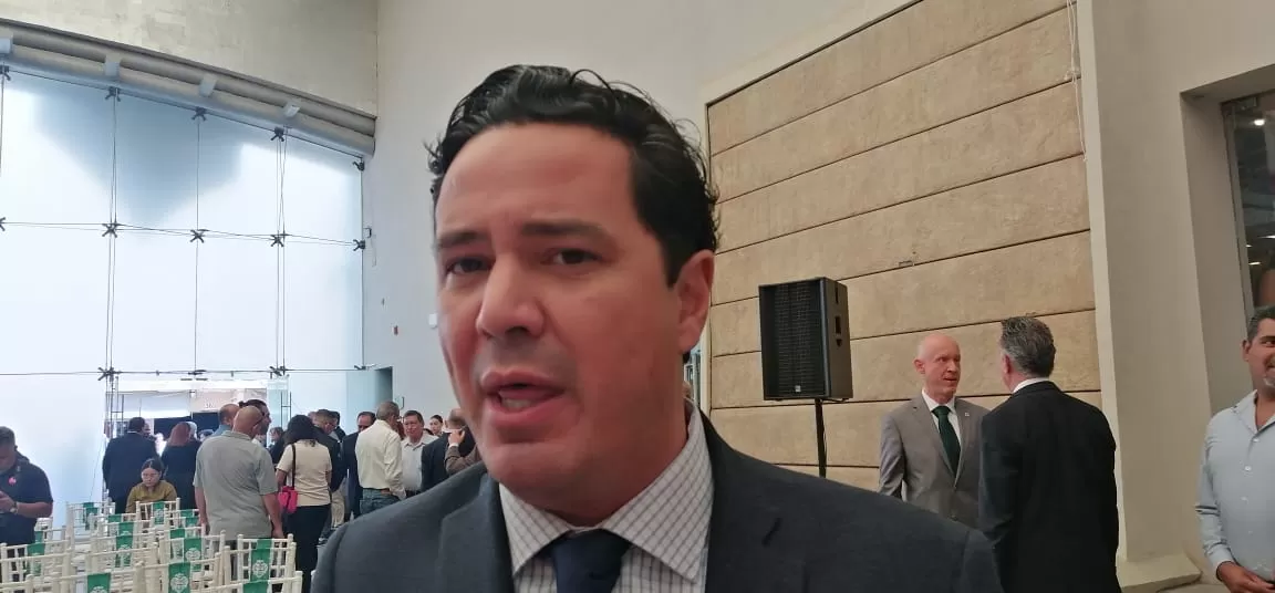 Relativo a la reciente expulsión de ambos del PAN, el también legislador coahuilense calificó como lamentable la actuación de los veracruzanos.