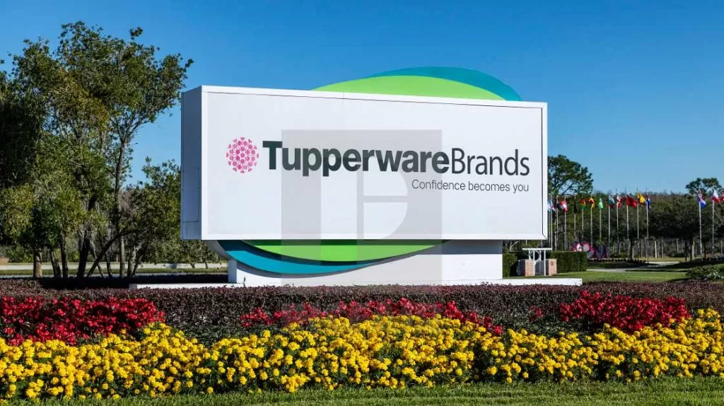 â€œDurante los Ãºltimos aÃ±os la posiciÃ³n financiera de la compaÃ±Ã­a se ha visto gravemente afectada por el desafiante entorno macroeconÃ³micoâ€ dijo Laurie Ann Goldman, directora ejecutiva de Tupperware.