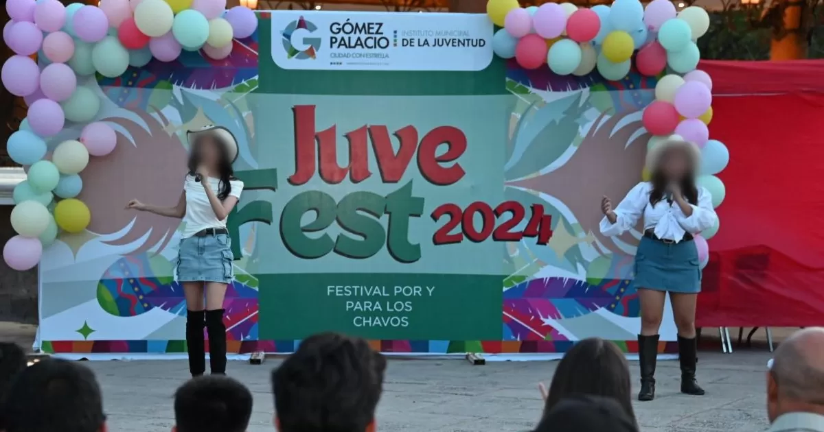 Sofía Carriedo García, titular del Instituto Municipal de la Juventud, mencionó que para concluir con las actividades realizadas en el marco del Día Internacional de la Juventud, se llevó a cabo el festival que contó con la participación artística de canto y baile de más de 30 jóvenes
