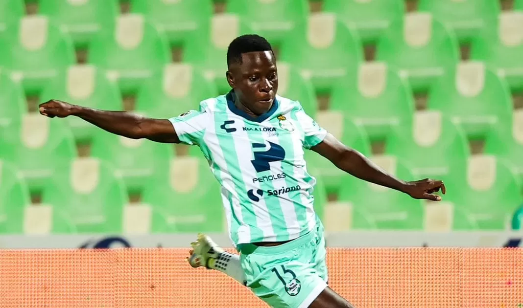 Yessenia Novella, mediocampista duranguense de 18 aÃ±os, se estrenÃ³ como goleadora en la Liga MX