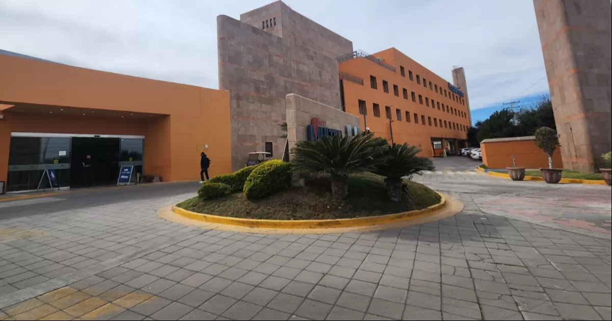 Héctor Vervín Degollado, cuñado de Octaviano se encuentra en observación y se espera que el día de mañana les den más noticias respecto al estado que se encuentra su pierna, tras haber sido intervenida.
