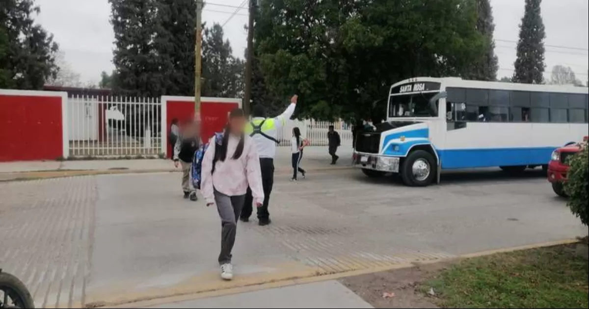 Dichas acciones son implementadas por el Ayuntamiento de Gómez Palacio a través de la Dirección de Tránsito y Vialidad, continúan en las escuelas de todos los niveles del municipio.