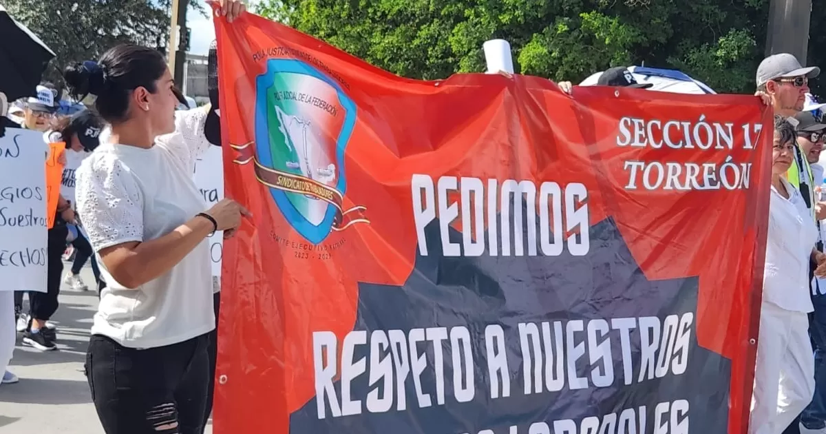 Lo que se mantendrá serán las protestas en los edificios judiciales en Torreón, especialmente haciendo uso de pasillos informativos, lonas, perifoneos y volanteos en cruceros cercanos.