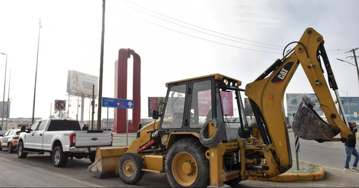 Inician desviaciones a carriles centrales del Periférico; autoridades piden paciencia
