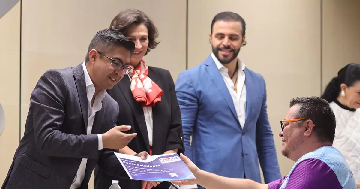 Línea Verde Torreón recibe distinción del programa "Nado x mi corazón"