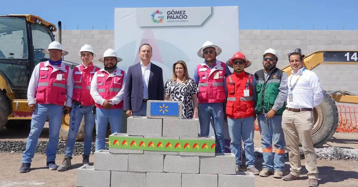 Durante la ceremonia, Herrera Ale agradeció a César Raygoza Balderas, representante de Asuntos Corporativos de Walmart México y Centroamérica, por la confianza depositada en el municipio para abrir otra sucursal de esta importante cadena de comercios.
