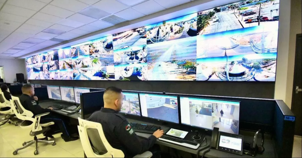 Cámaras de tiendas de conveniencia  y autoservicio se enlazarán C-2 de la Policía Municipal