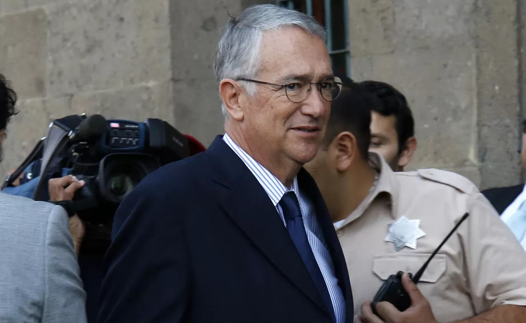 El dÃ­a de ayer en redes sociales estuvo en tendencia el nombre del empresario Ricardo Salinas Pliego luego de que se negara a ayudar a un mÃ©dico mexicano varado en Cuba.