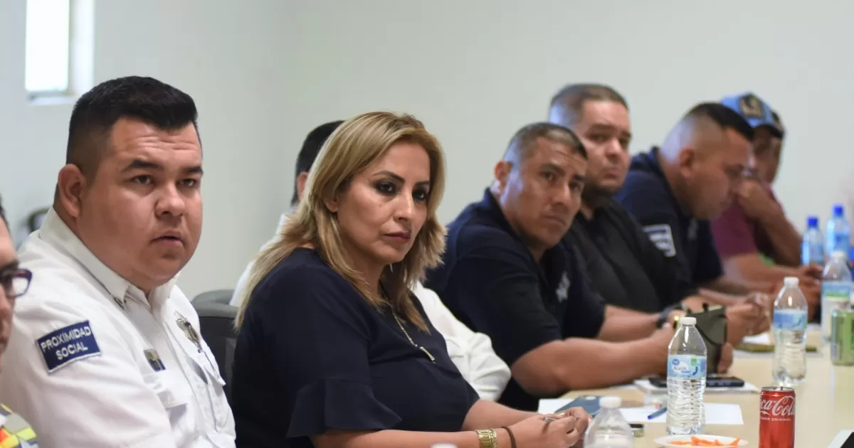 La reunión fue presidida por Claudia Verónica González Díaz, síndica de Mayoría en el Ayuntamiento, en su calidad de presidenta de la comisión de Seguridad.