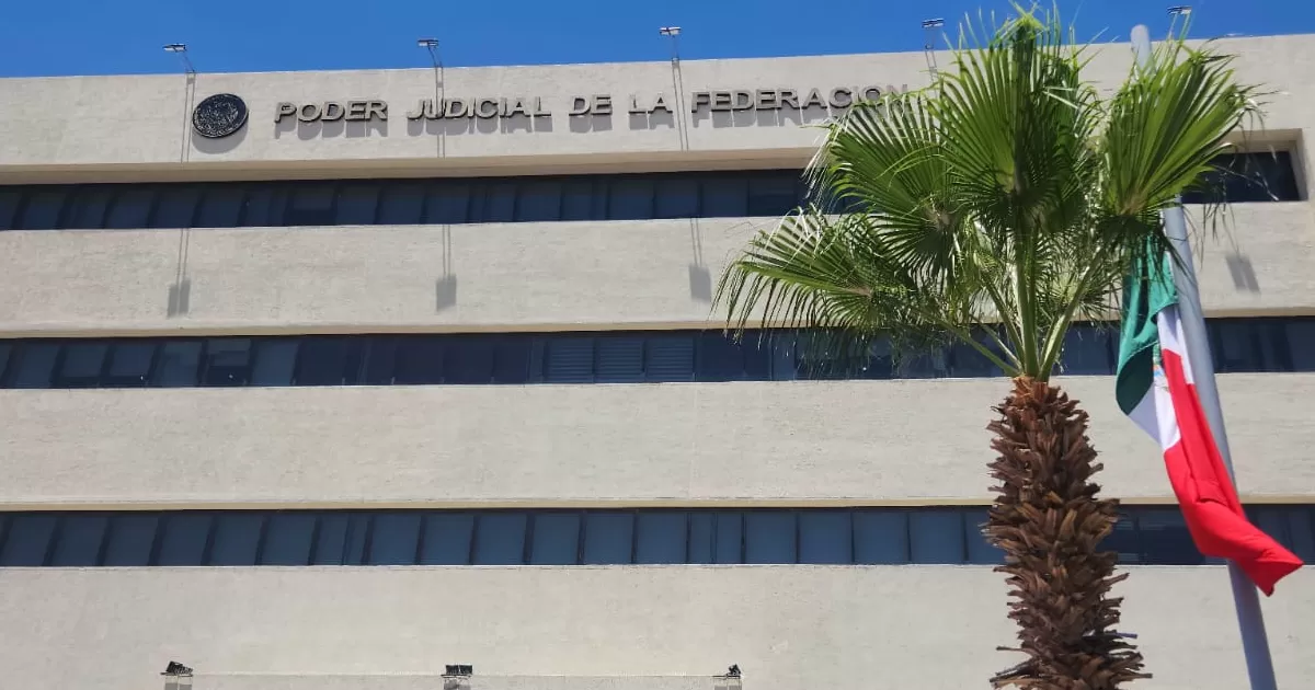 Ernesto Tavera Villegas, Juez Tercero de Distrito en La Laguna, explicó que ante la determinación del Consejo de la Judicatura Federal, tendrían que haber regresado hoy, sin embargo por parte del sindicato existe renuencia.