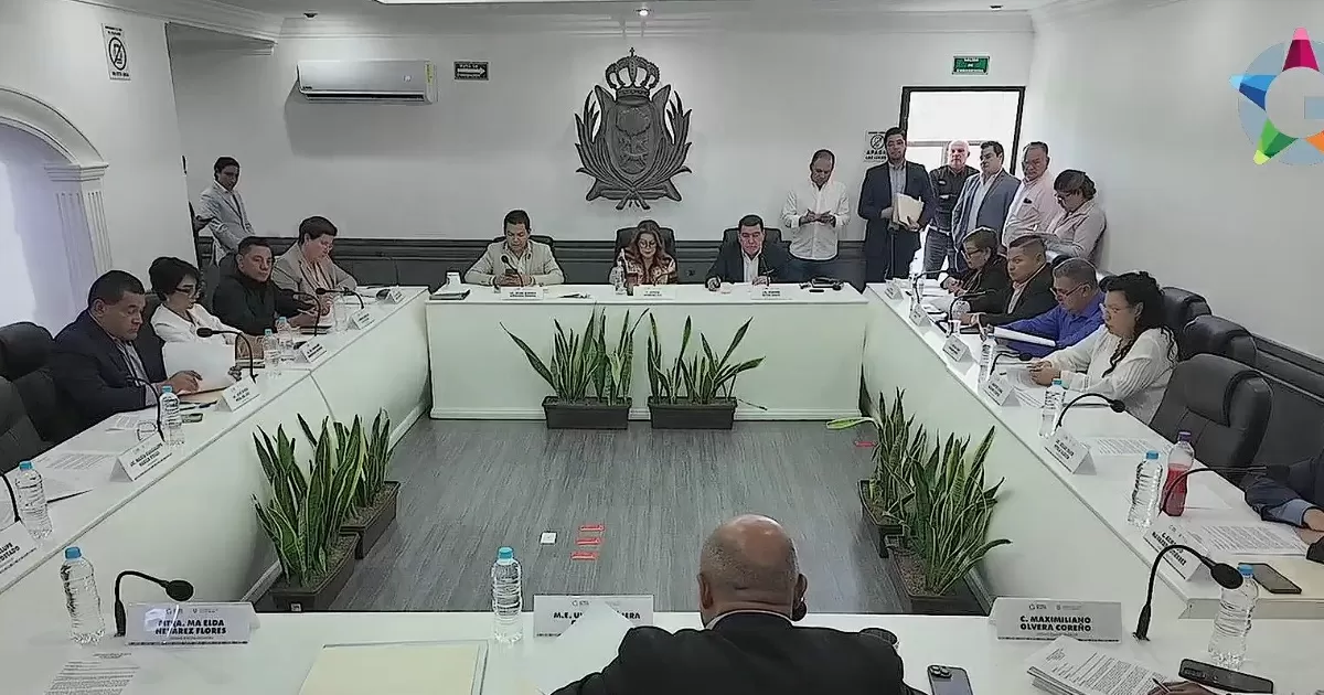 Fue en la más reciente sesión de Cabildo que la alcaldesa tomó el micrófono y expresó su preocupación ante dichos recortes federales, indicó que los recortes en las participaciones se registran de forma evidente desde octubre pasada, cuando en octubre les restaron 25 millones de pesos y en septiembre 10 millones.