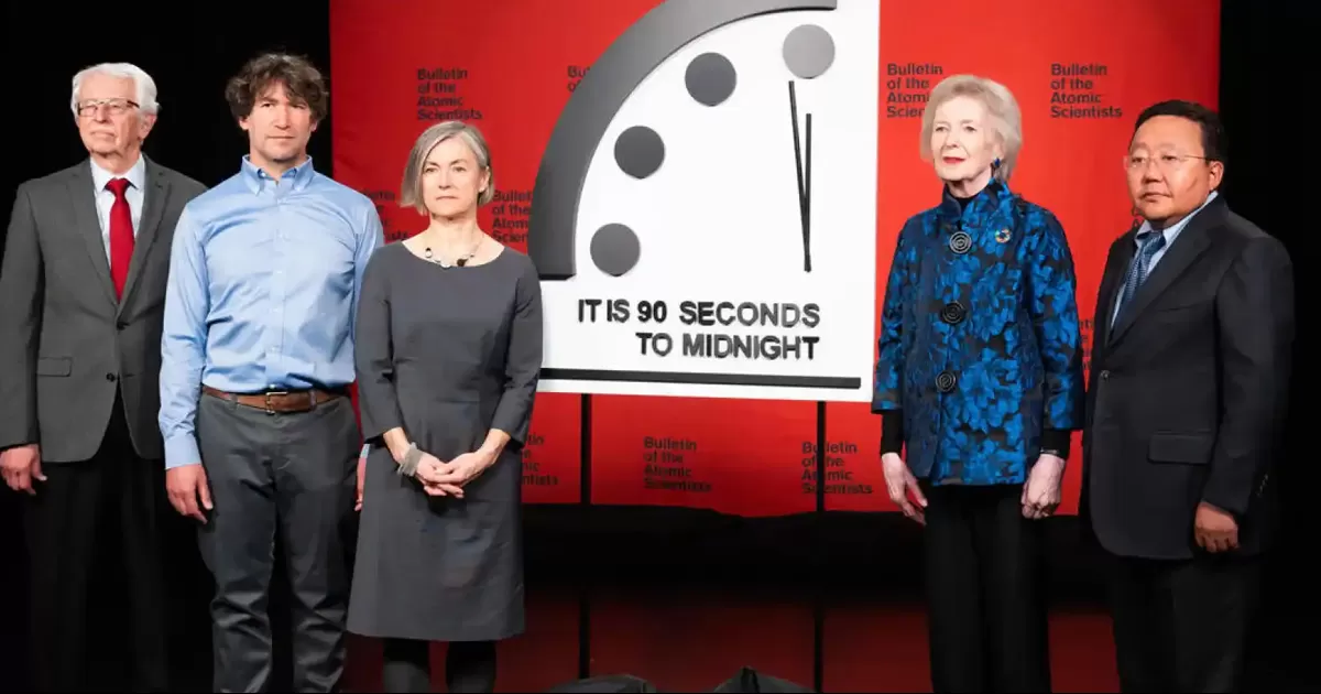 La hora actual del reloj del fin del mundo es la mÃ¡s crÃ­tica que ha tenido desde su invenciÃ³n en 1947.