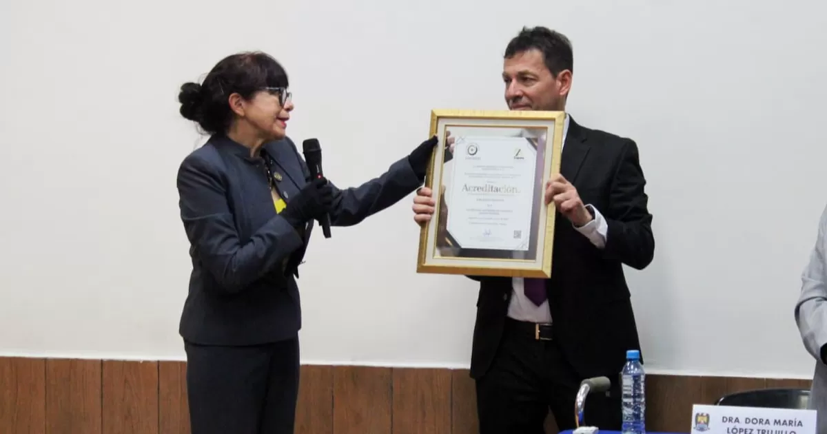Recibe Facultad de Odontología de la Laguna acreditación de la CONAEDO