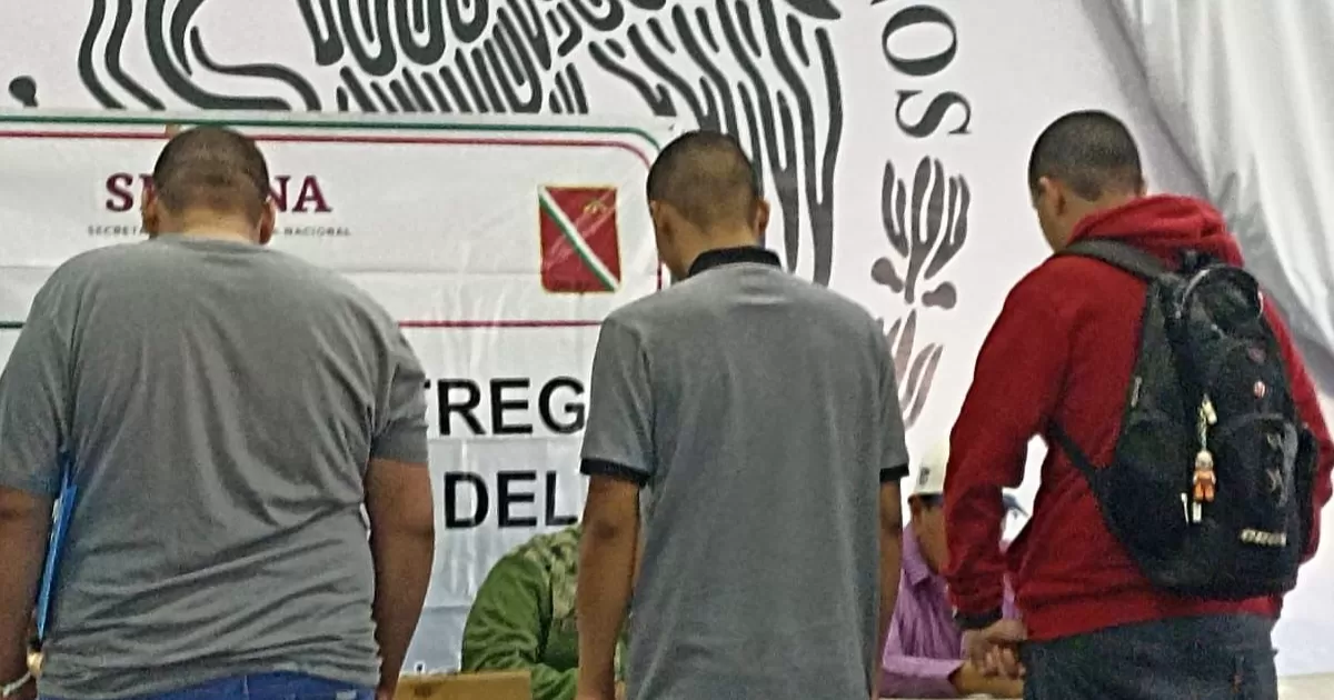Arranca entrega de cartillas liberadas en la Laguna de Durango