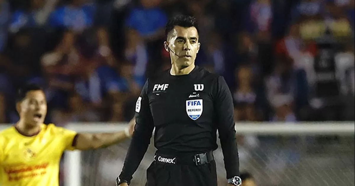 Los cruzazulinos salieron del campo muy molestos por las decisiones de los silbantes en la vuelta de Semifinales