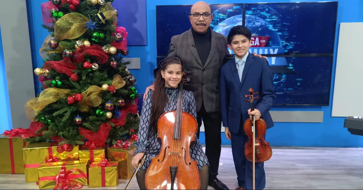 A su corta edad estos pequeños grandes artistas saltillenses tocan el violin y el chelo como verdaderos maestros.