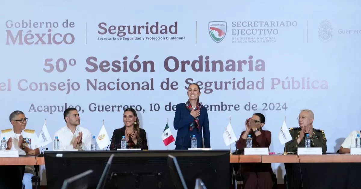 Destacó la importancia de que los gobiernos estatales mantengan una relación estrecha con las fiscalías, respetando su autonomía y, sobre todo, superando las posibles divisiones políticas que pudieran existir.