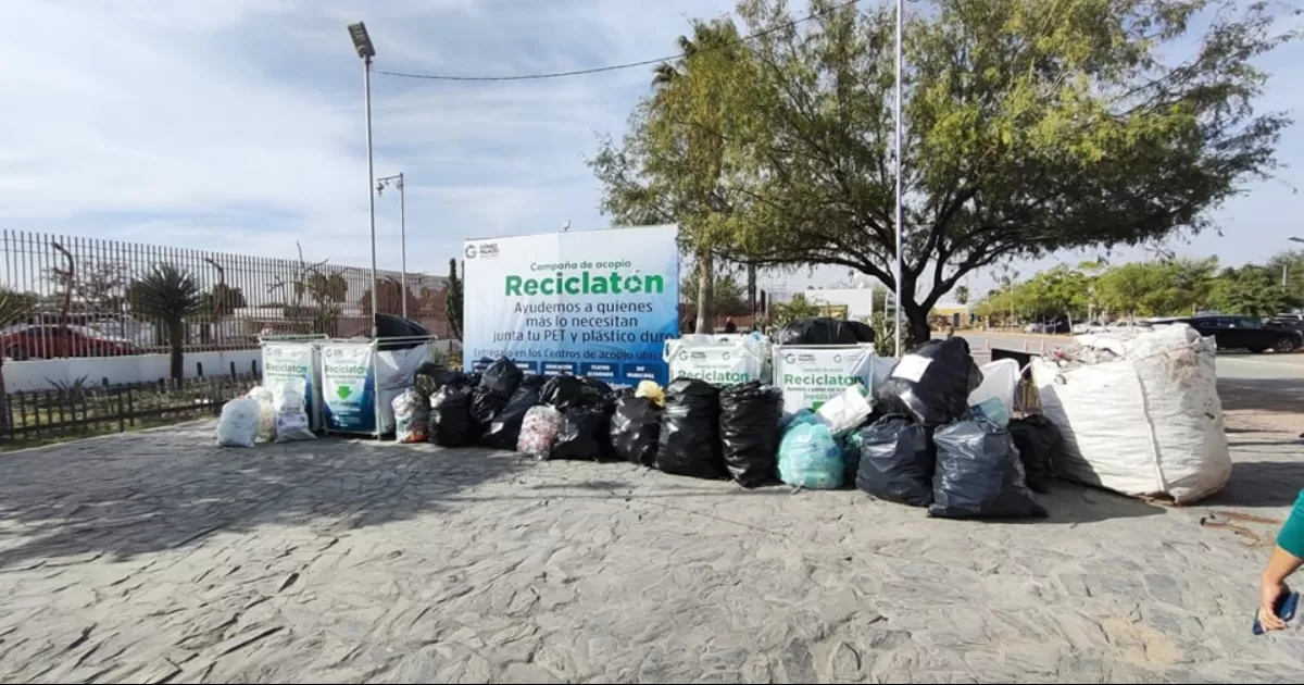 El objetivo de esta campaña es reunir 10 toneladas de plástico