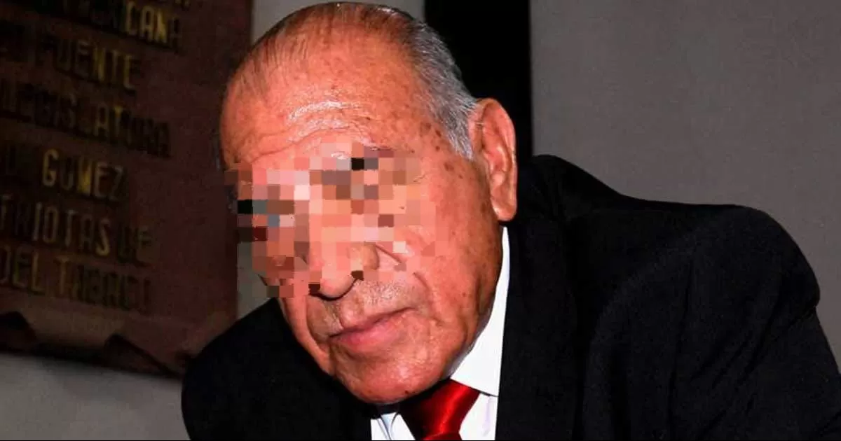 Se trata de Mario “N”, regidor electo quien está vinculado a proceso e inhabilitado del cargo, junto a Olga Xóchitl N, por presunta violencia de género y lesiones levísimas.