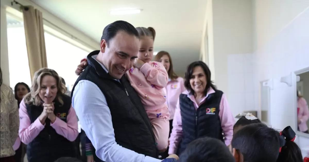 Estuvieron presentes, además, Alejandro Cepeda Valdés, director general del DIF Coahuila; Ivonne Espinosa Torres, directora de Programas Sociales del DIF Coahuila.