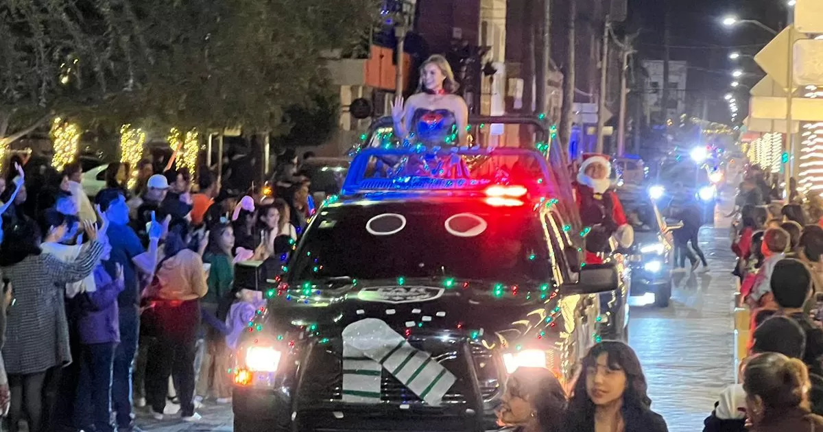 Policía Estatal realiza recorrido navideño por calles de Torreón