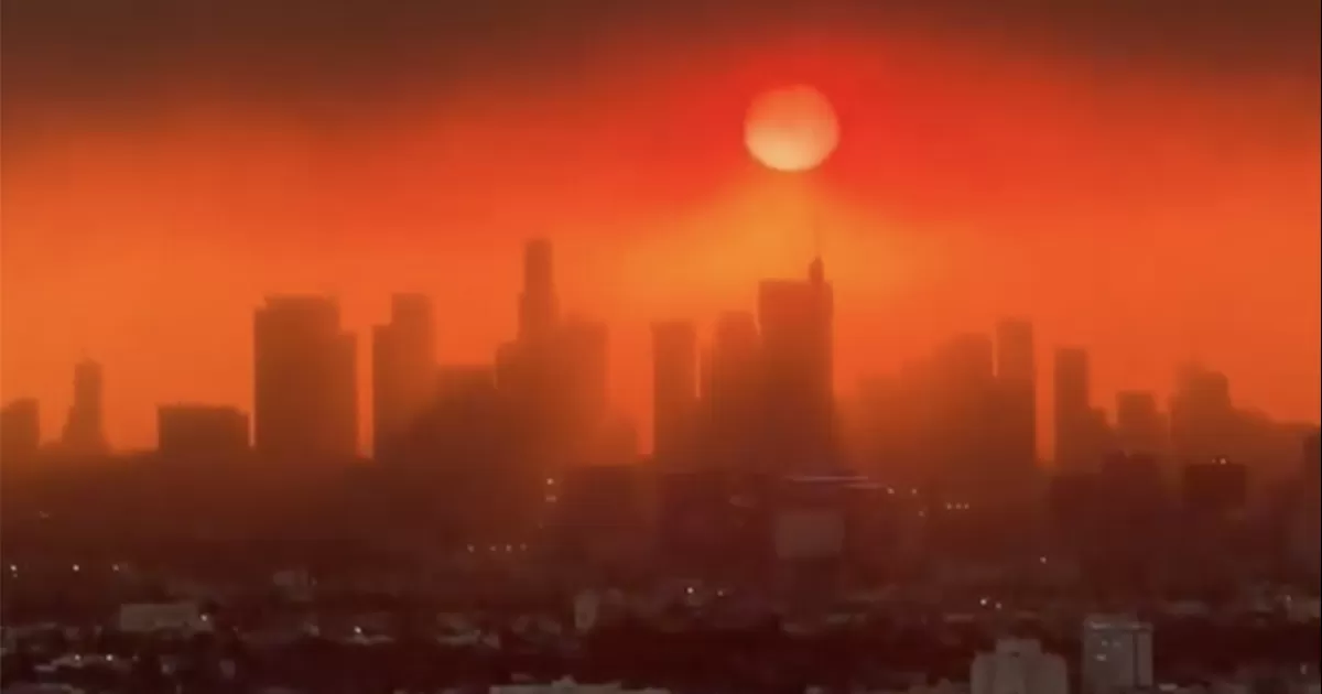 Un tercer incendio agrava la situación en Los Ángeles, California, que declara estado de emergencia