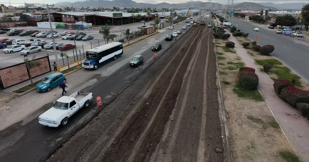 Juan Salazar Reyes, titular de la Dirección de Obras Públicas, informó que el bulevar Rebollo Acosa solo en casos extremos será cortada la circulación, pero sería mínimo el tiempo y habrá señalización y apoyo de Tránsito y Vialidad.