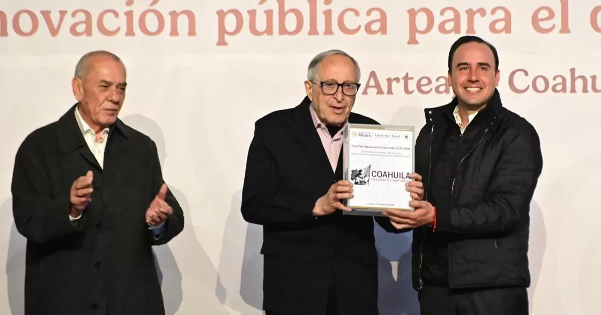 A lo largo de tres mesas de trabajo, los participantes del foro hicieron propuestas sobre llevar al Plan Nacional de Desarrollo el Expediente Clínico Electrónico y el uso de la Inteligencia Artificial para mejorar la eficiencia y la calidad de los servicios de salud.