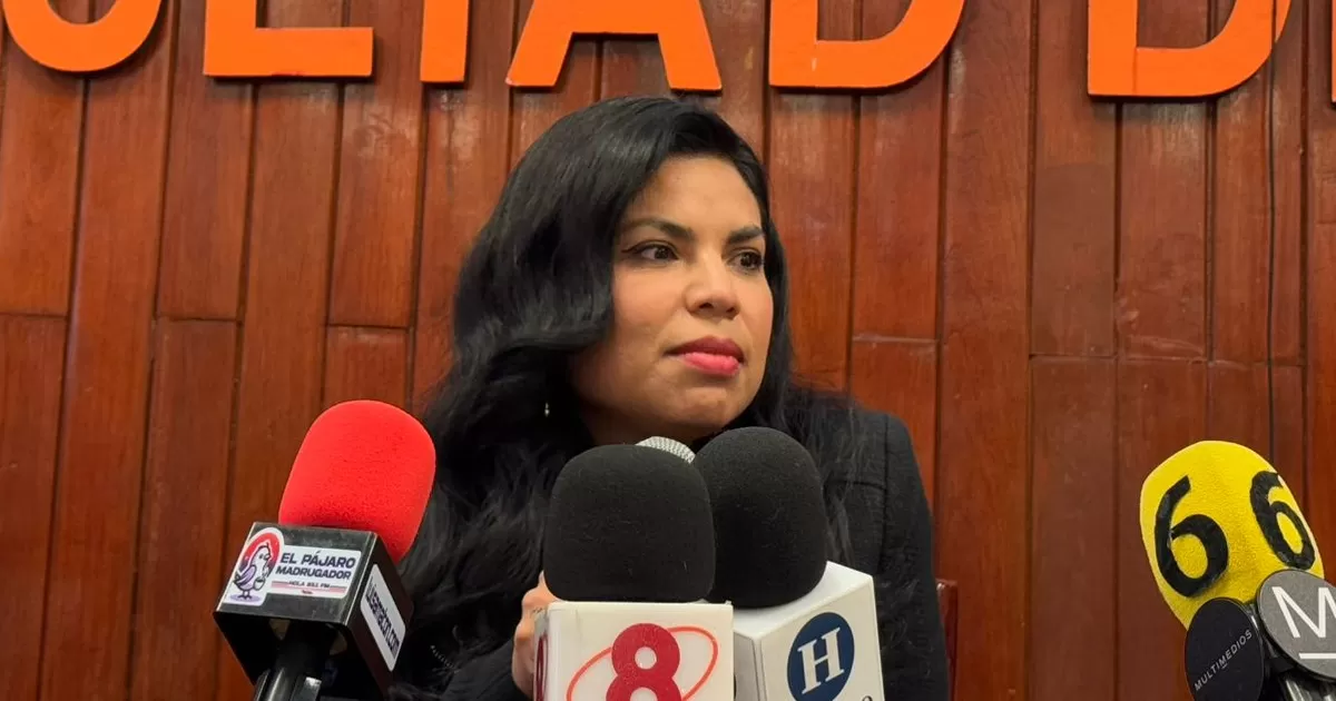 Durante su intervención, enfatizó la necesidad de construir un sistema judicial que sea más equitativo, socialmente responsable y alineado con las demandas de la ciudadanía.