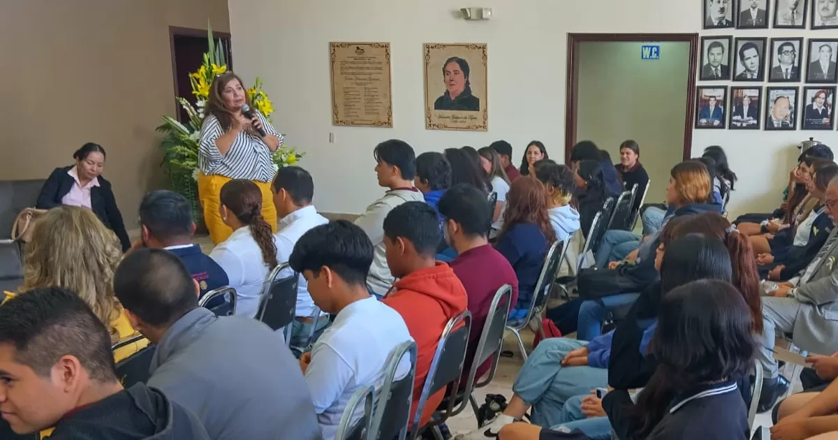 El programa Esmeralda es operado por la Secretaría de Seguridad Pública en el Estado de Durango; a través del Centro de Control Comando, Computo y Comunicaciones (C4) en la región Laguna de Durango, y brinda atención de manera regional en los municipios cercanos.