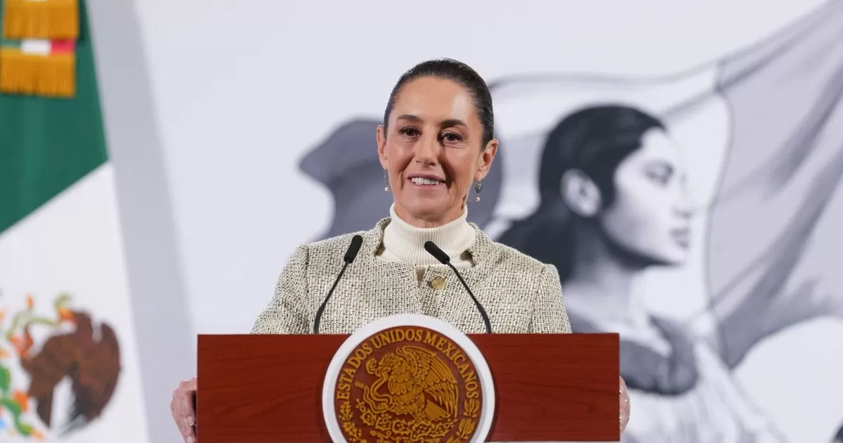 El titular de la Agencia de Transformación Digital y Telecomunicaciones (ATDT), José Antonio Peña Merino, informó que una vez que se aprueben las reformas constitucionales se presenta la iniciativa que abroga la Ley General de la Mejora Regulatoria y con ello se expide la nueva Ley Nacional para Eliminar Trámites Burocráticos y Corrupción.