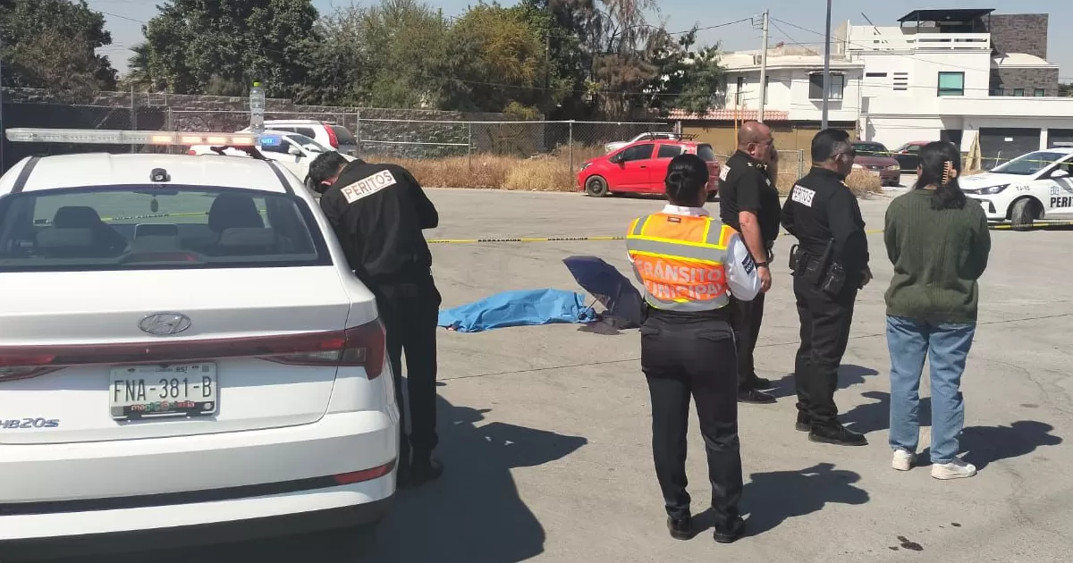 Como previamente se informó, el accidente se registró cerca de las 12:30 del pasado lunes 10 de febrero en en calzada Abastos entre Río Yaki y Río Mayo, cuando el conductor de un vehículo gris impactó a la mujer que cruzó la vialidad.