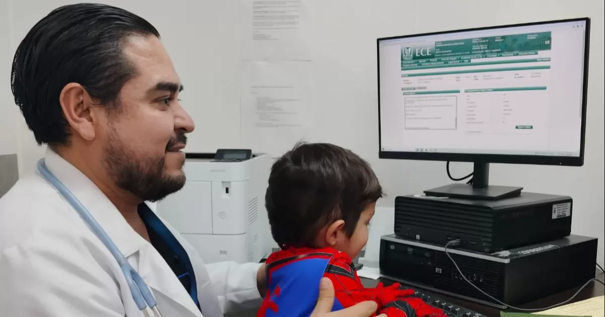 De acuerdo con el especialista el cáncer infantil se ha convertido en la primera causa de muerte por enfermedad en niños de la región Laguna, superando incluso a los accidentes automovilísticos y las lesiones autoinfligidas. El Dr. López Facio, enfatiza la necesidad de redoblar esfuerzos en la lucha contra esta enfermedad.