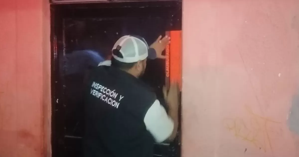 Por su parte, elementos de la Dirección de la Dirección de Seguridad Pública Municipal de Torreón detuvieron a la propietaria del lugar por el presunto delito de maltrato animal.