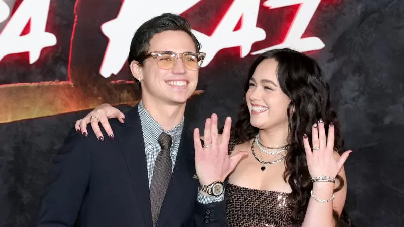 La pareja que conquistÃ³ a los fans en la pantalla grande ha decidido llevar su historia de amor a la vida real.