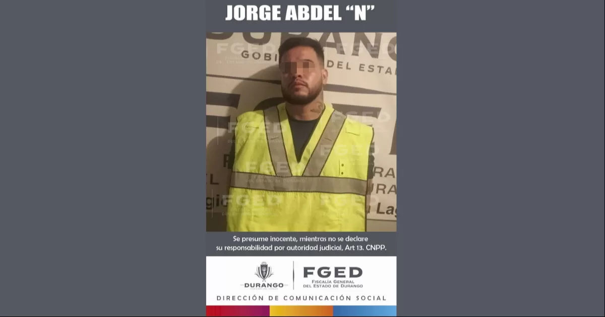 Al llegar al sitio las autoridades de la Unidad de Investigación de Delitos de Homicidio, encontraron sin vida a María Cristina Aguilar Romero, de 25 años de edad, en el asiento del conductor de un vehículo Volkswagen, línea Jetta, color gris, modelo 2002, presentando heridas punzocortantes.