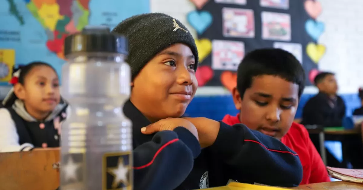 En ese sentido, destacó la estrategia "Impulso Educativo" del gobernador Manolo Jiménez, que incluye un eje de acción en educación socioemocional.