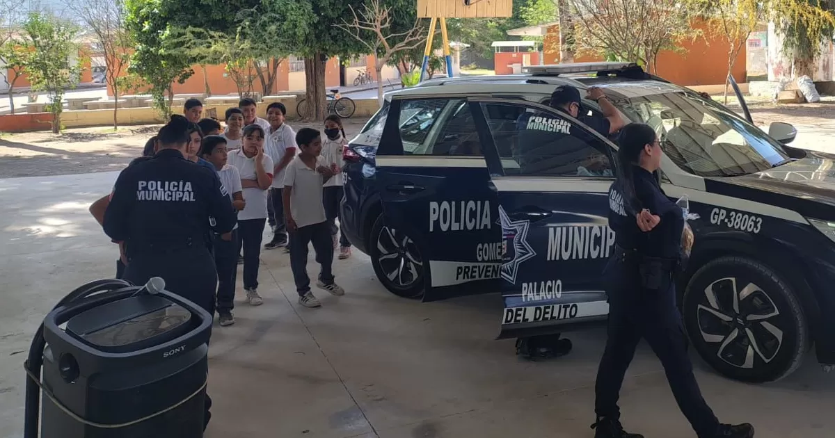 Seguridad Pública realiza evento de proximidad social en escuela rural de Gómez Palacio