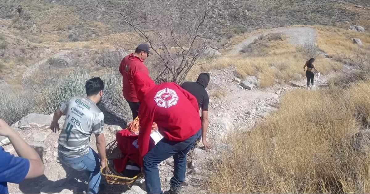 La coordinadora Isabel Macías Sifuentes subrayó que se establecerán lineamientos más estrictos para garantizar la seguridad de los visitantes, pues se registra una gran cantidad de turistas de municipios como Torreón y Gómez Palacio, que desconocen el terreno y corren el riesgo de una lesión.