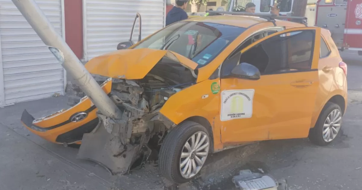El siniestro vial se registró cerca de las 9:00 horas en calle Treviño y avenida Carranza, en la zona Centro de la ciudad.
