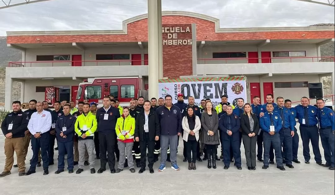 Elementos de rescate concluyen curso en operación de vehículos de emergencia