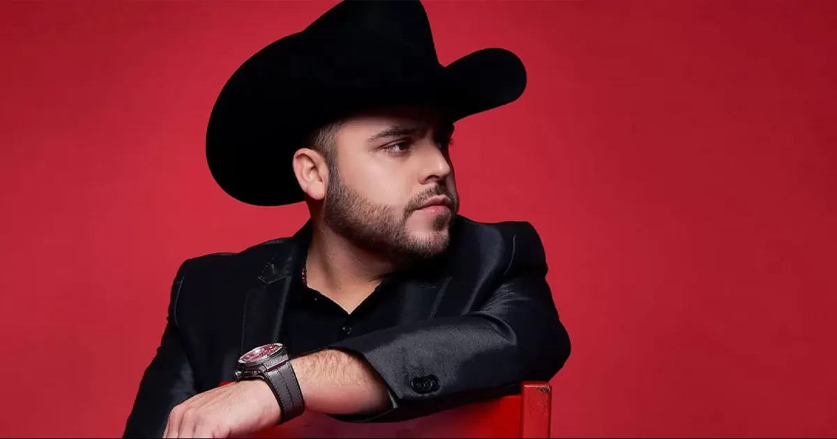 El cantante de narcocorridos es testigo en el juicio que enfrenta en Estados Unidos el productor musical, Ãngel del Villar