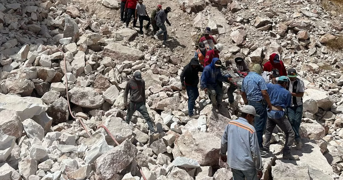 Muere trabajador por deslave en cerro en ejido de Lerdo, Durango