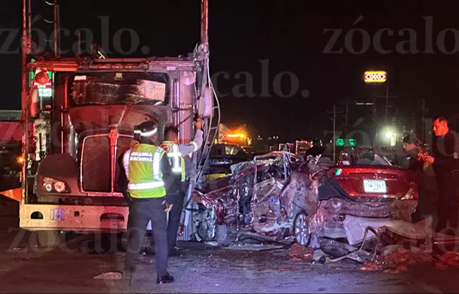 Tragedia en carretera antigua a Monclova: choque frontal deja tres muertos y dos heridos graves