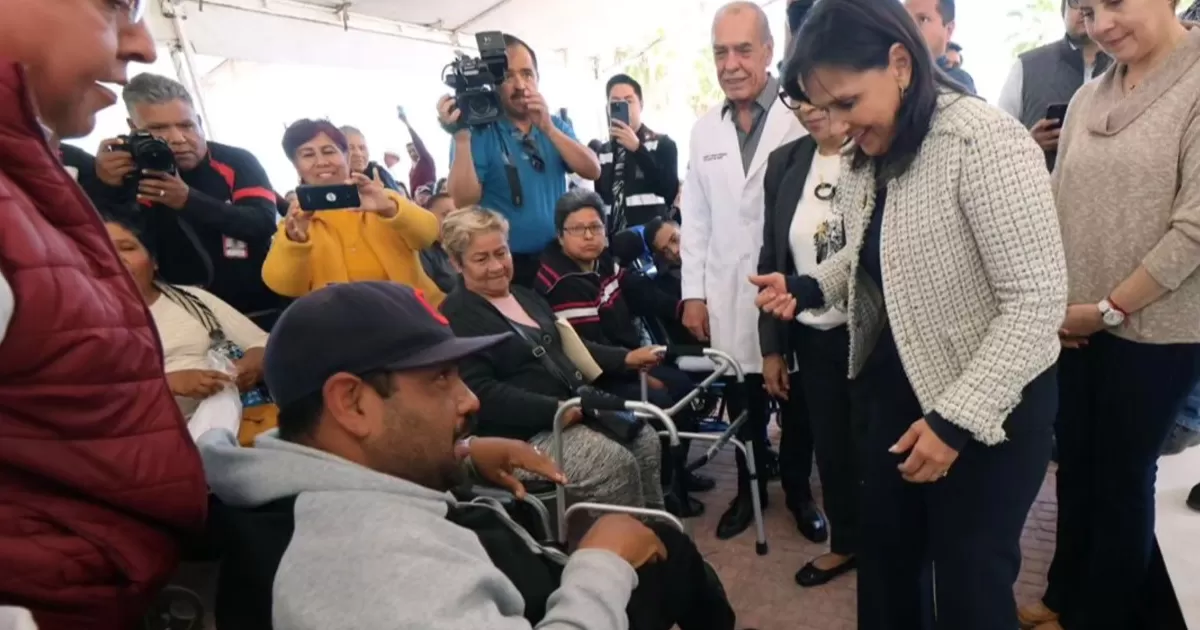 Entregan sillas de ruedas y aparatos funcionales en Torreón