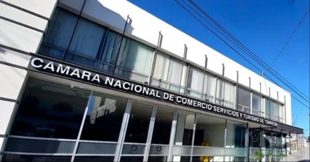El líder de los comerciantes agremiados, instó al gremio a no caer en el alarmismo y a mantener la "sangre fría" en sus operaciones.