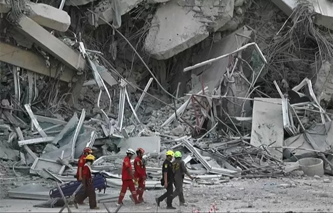 Sube cifra de muertos a 694, tras terremoto en Myanmar; suman más de mil 670 heridos