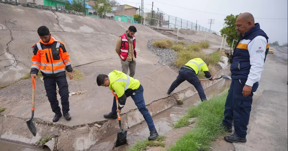 Realizan recorrido de revisión y limpieza de infraestructura hidráulica de la ciudad