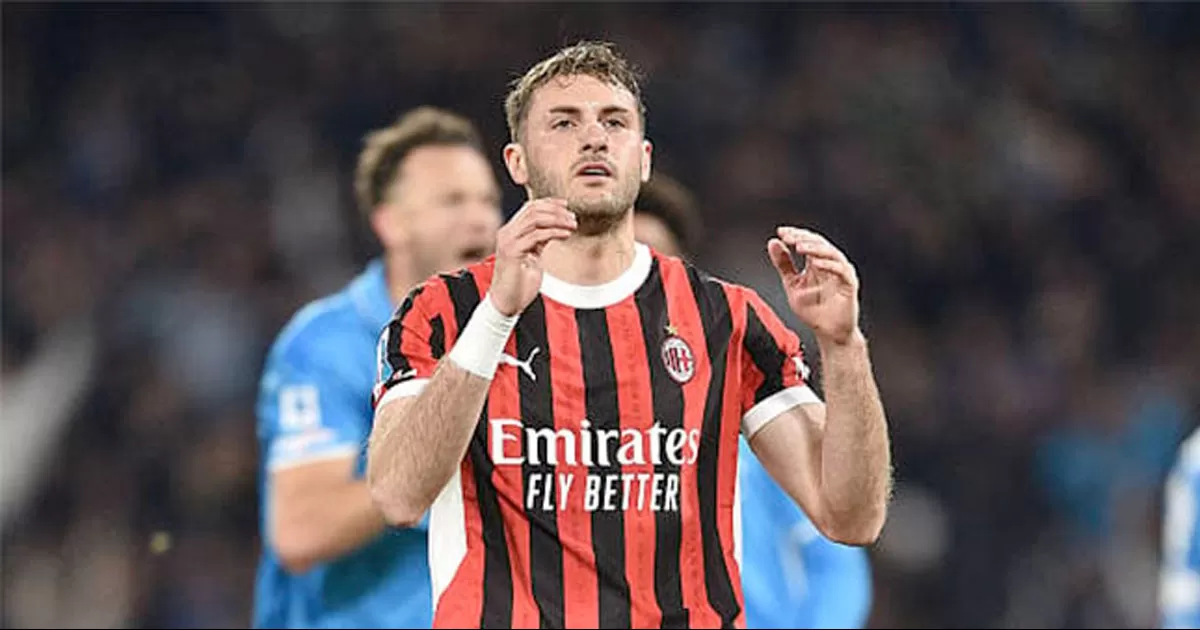 Santiago Gimenez cuenta con confianza de su técnico, pese a su bajón con el Milan