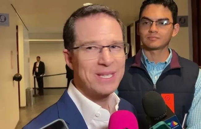 Mientras el senador Anaya cuestionÃ³ la estrategia de Sheinbaum ante aranceles, Luis Donaldo Colosio exigiÃ³ una respuesta contundente.